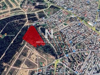 https://web5.gallito.com.uy/gran-lote-en-venta-en-pinares-inmuebles-25042436