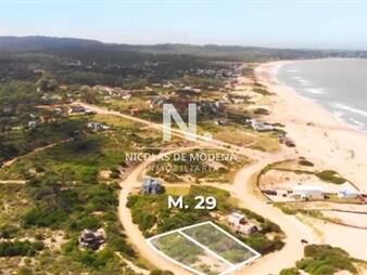 https://web5.gallito.com.uy/vende-terreno-de-1000m2-en-la-exclusiva-zona-de-inmuebles-27230411