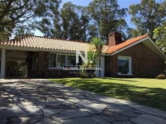 https://web5.gallito.com.uy/vende-casa-en-pinares-cercania-a-la-playa-de-3-dormitorios-inmuebles-26522782