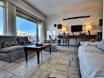 https://web5.gallito.com.uy/vende-apartamento-de-3-dormitorios-en-playa-punta-inmuebles-26428302