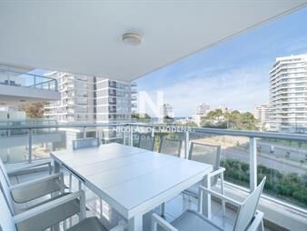 https://web5.gallito.com.uy/en-venta-apartamento-de-3-dormitorios-en-suite-inmuebles-26212946