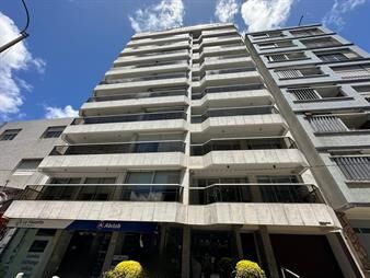 https://web5.gallito.com.uy/venta-apartamento-3-dormitorios-3-baños-garaje-punta-carret-inmuebles-27731636
