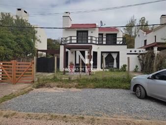 https://web5.gallito.com.uy/casa-a-tres-cuadras-del-centro-de-la-barra-de-4-inmuebles-25534564