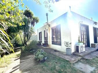 https://web5.gallito.com.uy/acogedora-casa-de-3-dormitorios-en-barrio-la-para-inmuebles-26125097