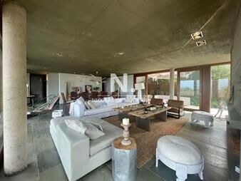 https://web5.gallito.com.uy/alquila-casa-en-el-chorro-manantiales-de-4-dormitorios-inmuebles-26194079