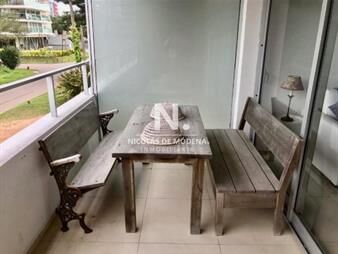 https://web5.gallito.com.uy/vende-apartamento-en-brava-punta-del-este-de-2-inmuebles-27703860