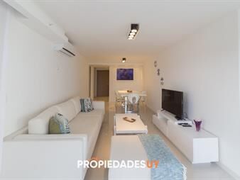 https://web5.gallito.com.uy/apartamento-en-alquiler-en-parada-10-playa-brava-2-dorm-inmuebles-27764265