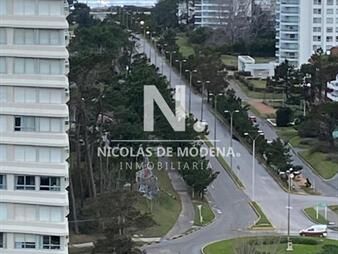 https://web5.gallito.com.uy/amplio-apartamento-en-piso-alto-reciclado-inmuebles-25034676
