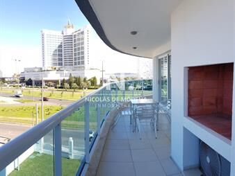 https://web5.gallito.com.uy/amplio-apartamento-de-4-dormitorios-a-200m-del-inmuebles-25034675