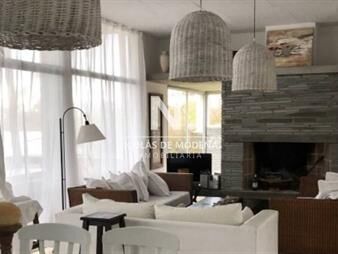 https://www.gallito.com.uy/casa-en-el-chorro-inmuebles-24987547