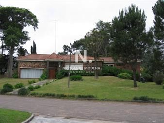 https://web5.gallito.com.uy/casa-en-venta-de-4-dormitorios-en-playa-del-este-inmuebles-25034551