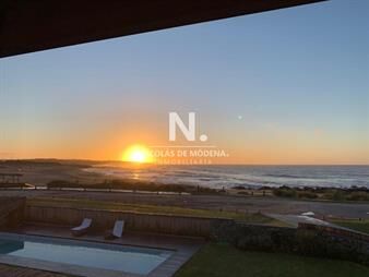 https://web5.gallito.com.uy/excelente-apartamento-en-primera-linea-de-inmuebles-25034450
