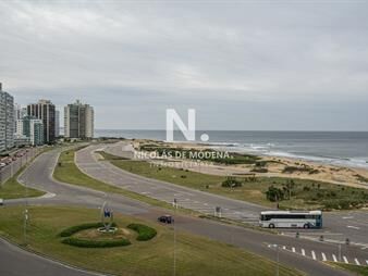 https://web5.gallito.com.uy/torre-imperiale-ii-playa-brava-inmuebles-27473771