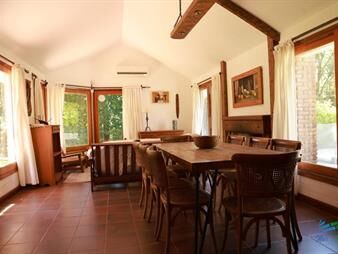 https://web5.gallito.com.uy/casa-en-venta-4-dormitorios-con-piscina-pinares-inmuebles-27382488
