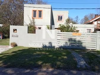 https://web5.gallito.com.uy/punta-del-este-chalet-en-mansa-de-3-dormitorios-inmuebles-24987391