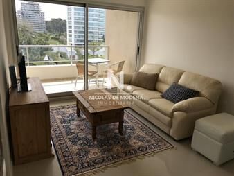 https://web5.gallito.com.uy/apartamento-en-torre-moon-de-2-dormitorios-punta-inmuebles-25034026