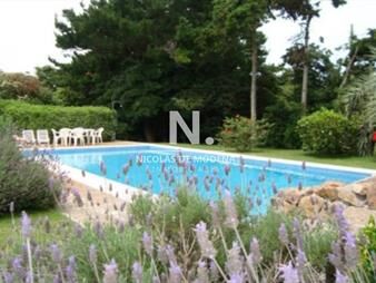 https://web5.gallito.com.uy/hermosa-casa-en-venta-zona-del-golf-inmuebles-24987506
