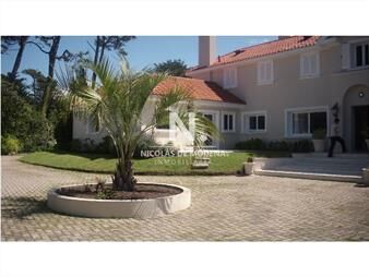 https://web5.gallito.com.uy/casa-en-golf-punta-del-este-inmuebles-25033800