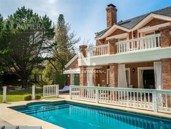 https://web5.gallito.com.uy/casa-divina-en-playa-mansa-inmuebles-24987226