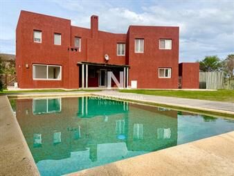 https://web5.gallito.com.uy/casa-en-venta-punta-piedras-manantiales-punta-del-inmuebles-25033660