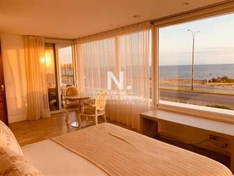https://www.gallito.com.uy/espectacular-casa-en-primera-lã­nea-de-la-mansa-inmuebles-25033607