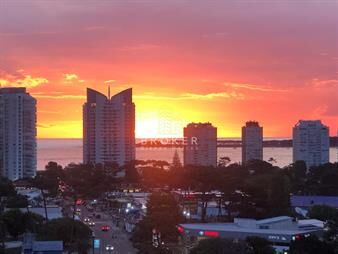 https://web5.gallito.com.uy/venta-apartamento-punta-del-este-gala-vista-1-al-inmuebles-27764404