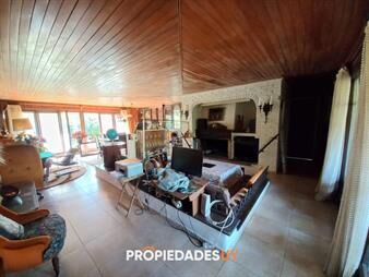 https://web5.gallito.com.uy/casa-en-venta-de-4-dormitorios-pinares-inmuebles-23499098
