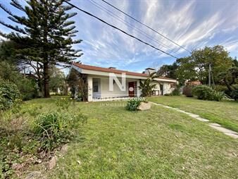 https://web5.gallito.com.uy/casa-de-gran-tamaã±o-ubicada-en-zona-de-confort-inmuebles-27474203