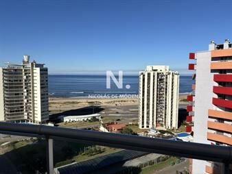 https://web5.gallito.com.uy/av-chiverta-pent-house-en-venta-vista-al-mar-inmuebles-27657772