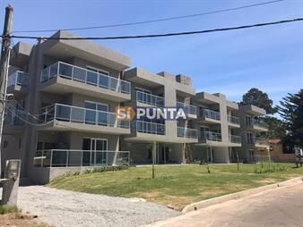 https://web5.gallito.com.uy/apartamento-en-construccion-en-la-mansa-2-con-inmuebles-27610464