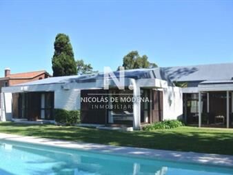 https://web5.gallito.com.uy/casa-de-4-dormitorios-en-playa-mansa-inmuebles-25033796