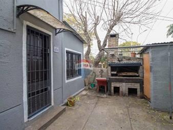 https://web5.gallito.com.uy/venta-casa-2-dormitorios-garaje-villa-española-inmuebles-27756771