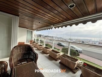 https://web5.gallito.com.uy/apartamento-en-venta-primera-linea-puerto-3-inmuebles-27631859