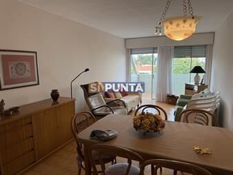 https://web5.gallito.com.uy/2-dormitorios-alquiler-anual-en-punta-del-este-inmuebles-27713259