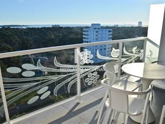 https://web5.gallito.com.uy/departamento-de-2-dormitorios-en-venta-punta-del-inmuebles-27765092