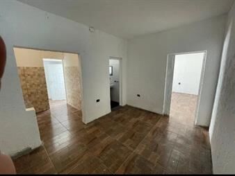 https://web5.gallito.com.uy/alquiler-apto-planta-baja-2-dormitorios-patio-la-inmuebles-27765290