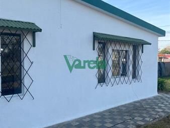 https://www.gallito.com.uy/casa-en-alquiler-en-salinas-de-2-dormitorios-y-inmuebles-27764517