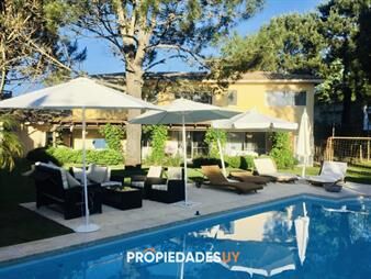 https://web5.gallito.com.uy/excelente-casa-de-5-dormitorios-en-barrio-privado-inmuebles-27771197