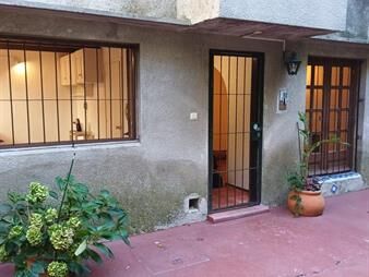 https://web5.gallito.com.uy/departamento-en-barrio-sur-inmuebles-27771306