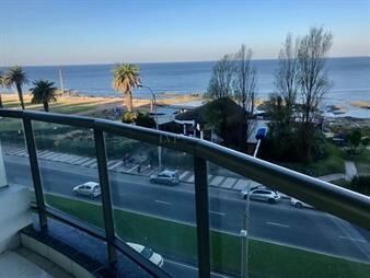 https://web5.gallito.com.uy/divino-sobre-rambla-inmuebles-27771520