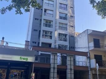 https://www.gallito.com.uy/venta-garage-fijo-en-edificio-avda-rivera-y-mac-eachen-poci-inmuebles-27771701