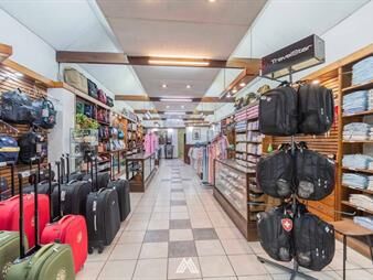 https://web5.gallito.com.uy/alquiler-local-18-de-julio-y-vazquez-centro-inmuebles-27771757