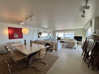 https://web5.gallito.com.uy/apartamento-en-peninsula-con-vista-al-puerto-inmuebles-25301193
