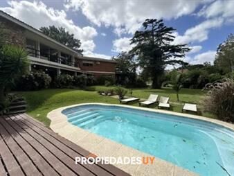 https://web5.gallito.com.uy/casa-6-dormitorios-en-venta-inmuebles-19648313
