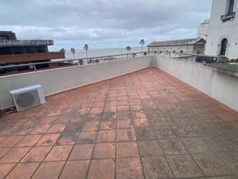 https://web5.gallito.com.uy/alquiler-oficina-en-ciudad-vieja-inmuebles-27772549