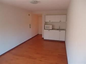 https://web5.gallito.com.uy/hemoso-monoambiente-en-centro-de-montevideo-inmuebles-27772586