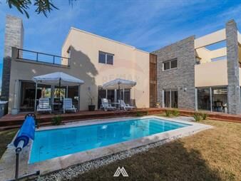 https://web5.gallito.com.uy/venta-casa-3dorm-serv-y-gge-en-cumbres-inmuebles-27774876