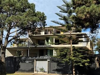 https://web5.gallito.com.uy/venta-apartamento-3-dormitorios-en-carrasco-6110-alberdi-inmuebles-23536119