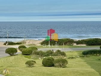 https://web5.gallito.com.uy/frente-a-la-playa-inmuebles-27324558