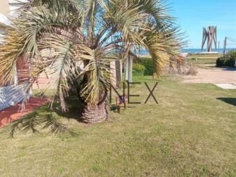 https://web5.gallito.com.uy/venta-casa-de-dos-dormitorios-zona-el-chorro-a-y-inmuebles-27775803
